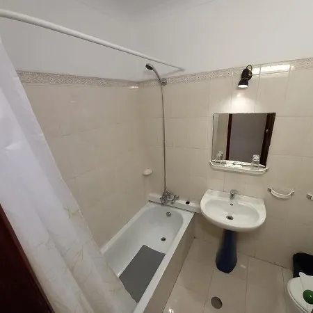 Lagos Central Suite Dbv Guesthouse Vandrarhem