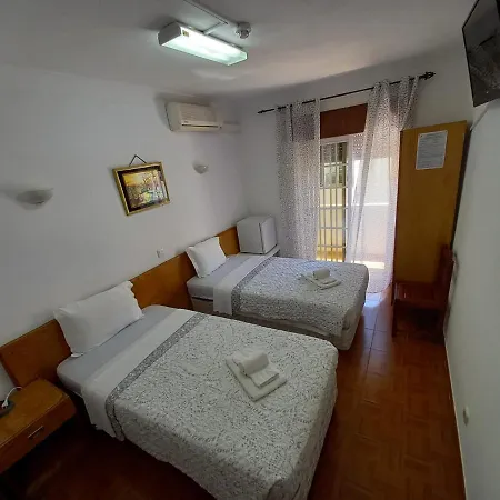 Dbv Guesthouse *
