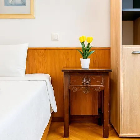 Vandrarhem Lagos Central Suite Dbv Guesthouse Lagos
