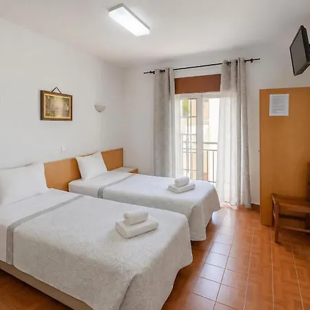 Vandrarhem Lagos Central Suite Dbv Guesthouse