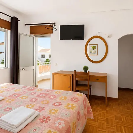 Lagos Central Suite Dbv Guesthouse * Lagos