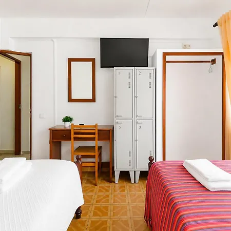 Lagos Central Suite Dbv Guesthouse Lagos