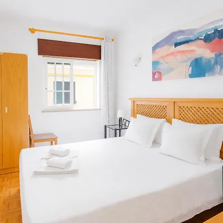 Lagos Central Suite Dbv Guesthouse Vandrarhem *