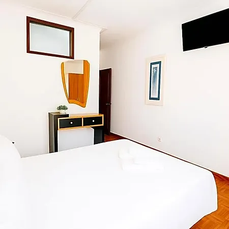 Lagos Central Suite Dbv Guesthouse