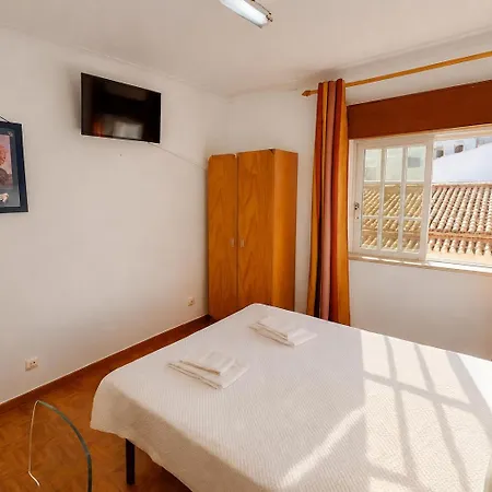Hostel Lagos Central Suite Dbv Guesthouse *