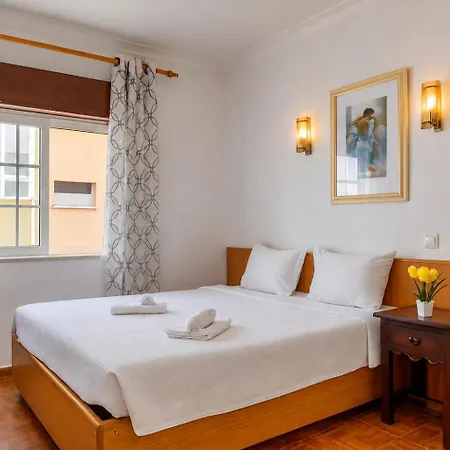 Lagos Central Suite Dbv Guesthouse