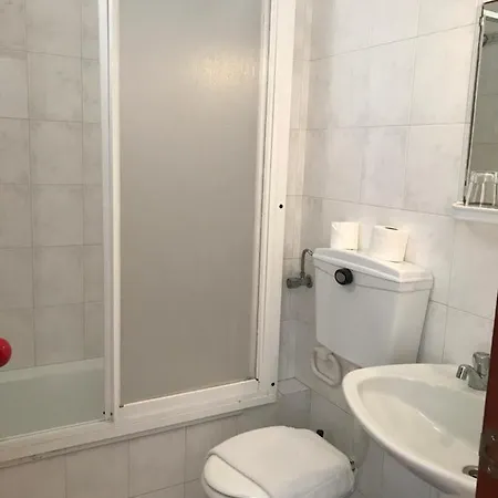 Dbv Guesthouse *
